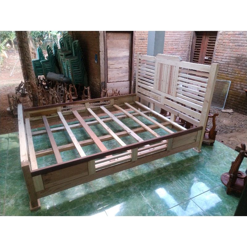 dipan minimalis jati belanda 160*200