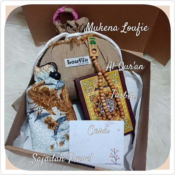 

Hampers CEWEK MUKENA LOUFIE perlengkapan sholat - Putih