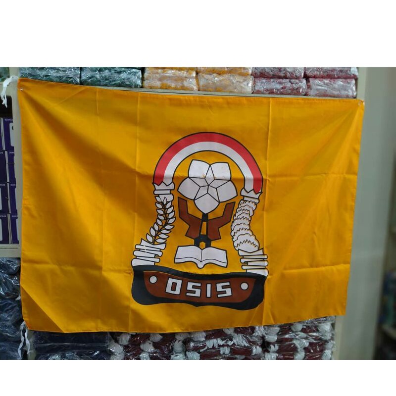 

bendera OSIS dan tutwuri