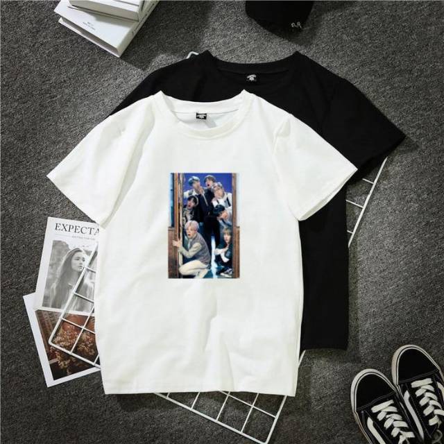 (bayar ditempat)  kaos kpop BTS FOTO in door