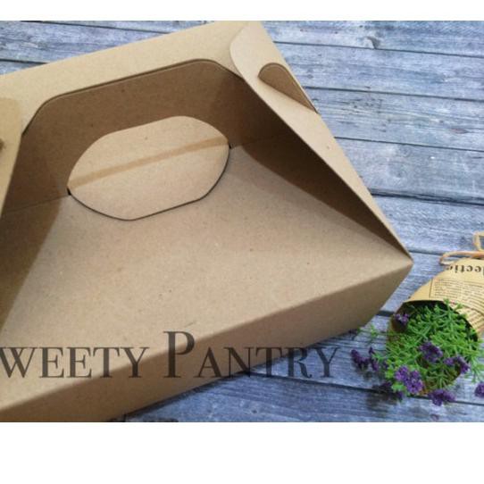 

_ 3VZ dus kue / box kue / packaging kue / kemasan kue 22x22cm brown !!