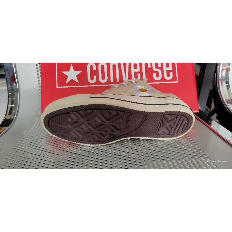 SEPATU CONVERSE 70s X PEACE MINUS ONE