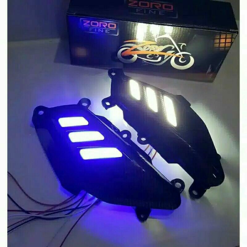 Cover Body/Pijakan body Nmax Karbon Lampu Led Pijakan Body Samping Nmax Karbon Zoro Lampu Led