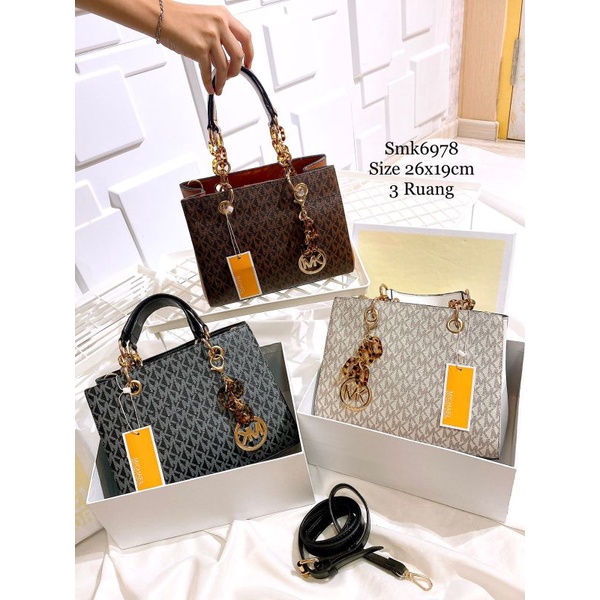 AA TAS SELEMPANG EMKA CYNTHIA SEMPREM KODE MK6978 UK 26 X 19 CM IMPORT