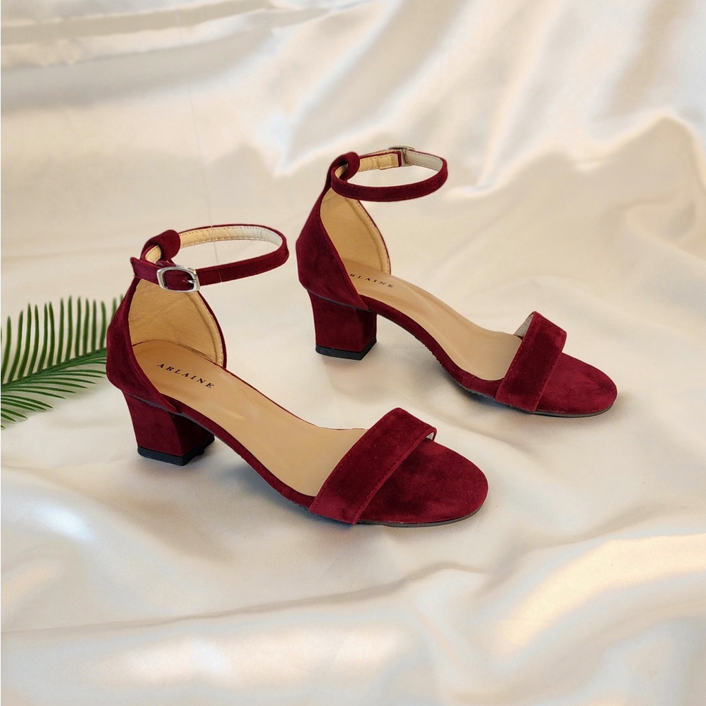 Arlaine- Casual Polos Suede / Sandal Heels Wanita / Heels 5Cm / Heels Tali [Maroon]