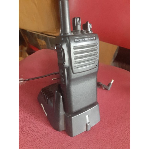 Mesin Ht Vertex Standard Vx231 Frekuensi Vhf Yaesu vx231 Vhf Verstek Standar UHF Tanpa Charger Alias