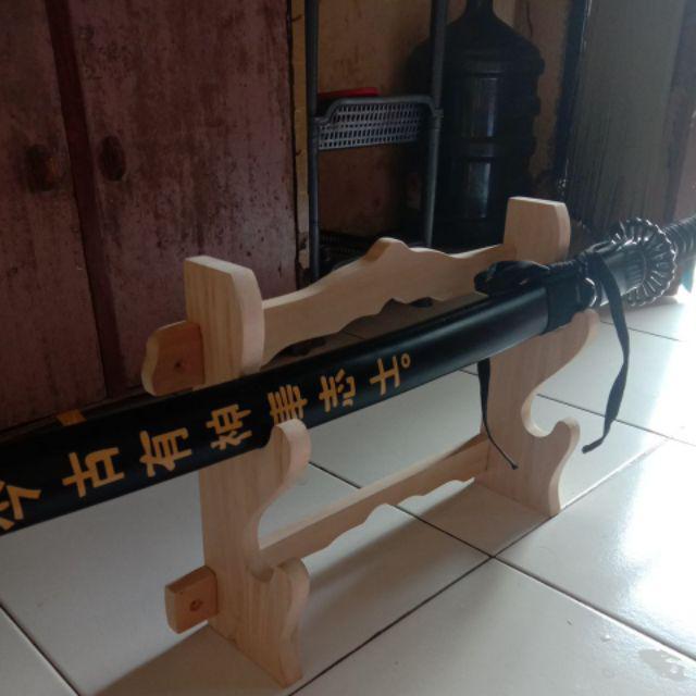 Tatakan / Stand Pedang / Dudukan Katana 2 Tingkat Dinding 