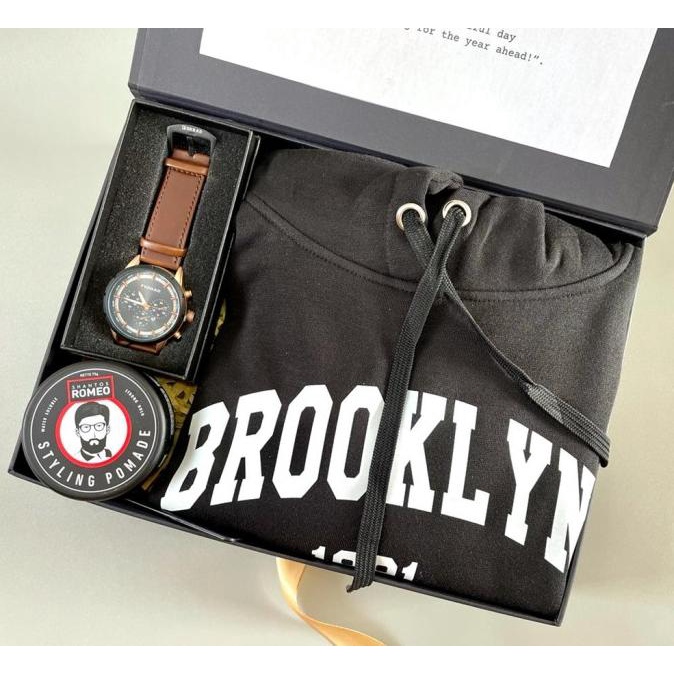 

KADOPEDIA GIFT BOX ULANG TAHUN COWOK KADO ULANG TAHUN COWOK SUAMI UT23 FGBV61352