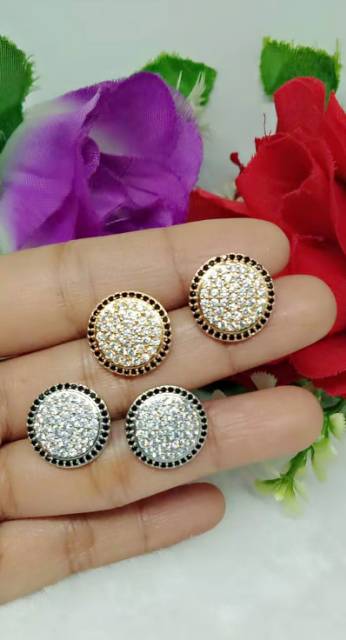 Anting-anting mata Hitam&amp;Putih-Putih polos