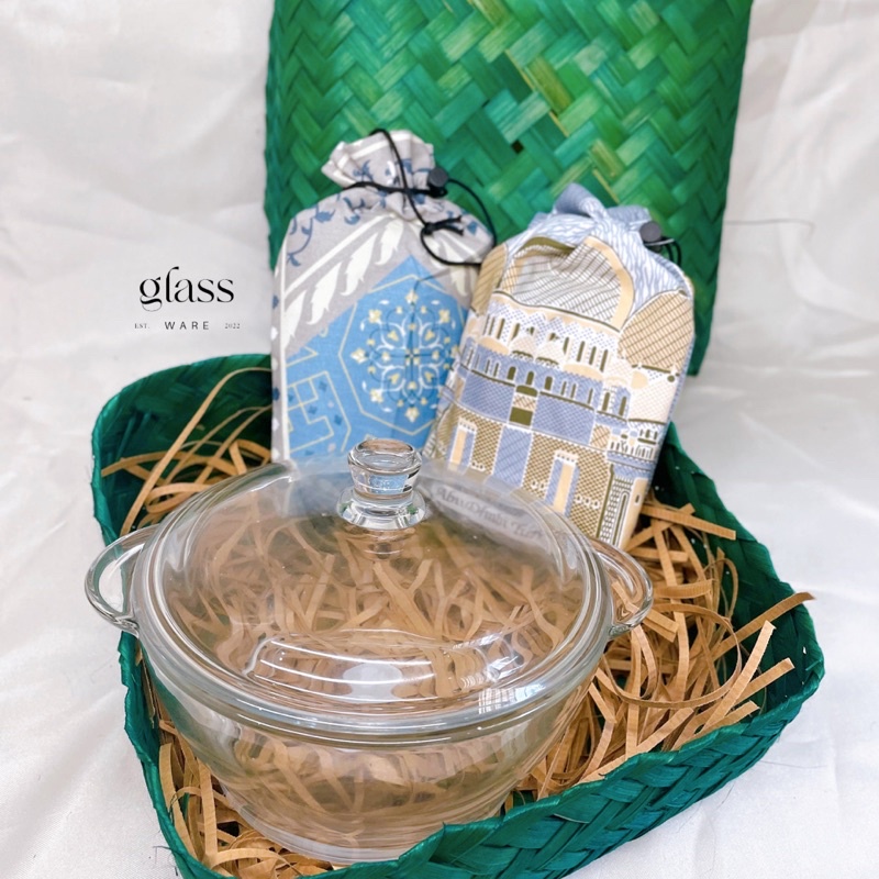 

Hampers Idul Adha / Hampers Lebaran Gift Set Graduation Sajadah + PREMIUM mangkok sayur / mangkok kaca tutup / mangkok lauk
