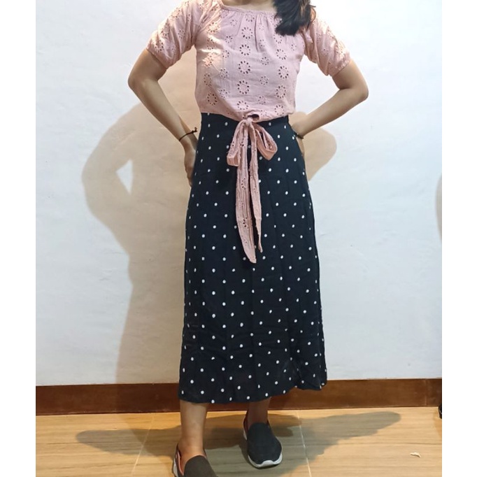 Skirt polka korea  / Rok Wanita-Polka hitam besar