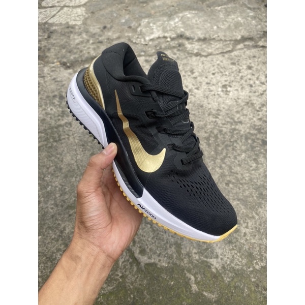 Nike Zoom Vomero 15 Black White Gold premium Hight Quality