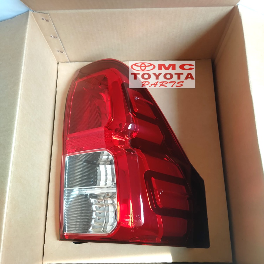 Lampu Stop Lamp Belakang Kanan Toyota Hilux New 81551-0K261