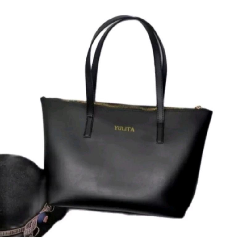 Initial kirei Bag Black