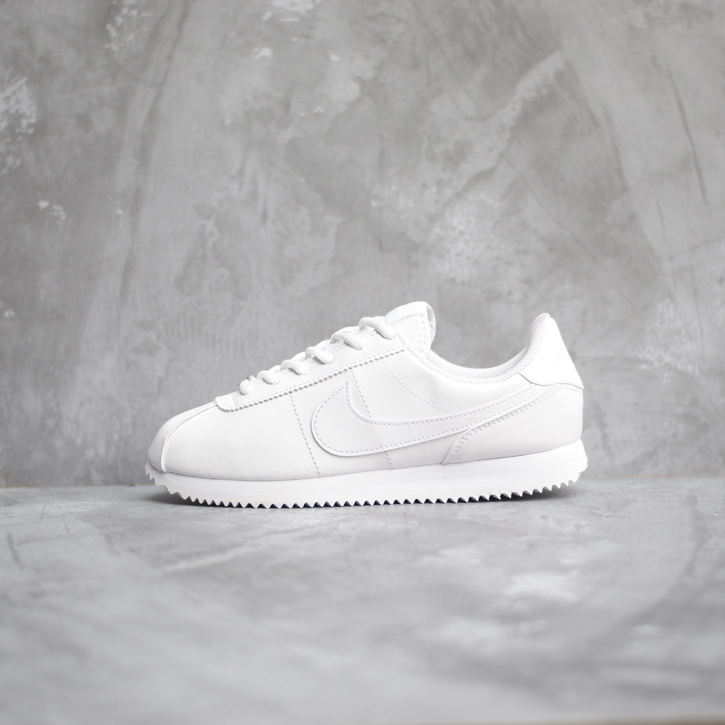 nike cortez all white sneakers