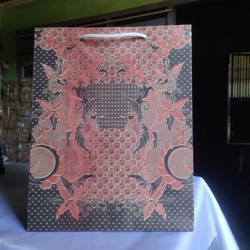 

(KPB)TAS KERTAS/ PAPER BAG 30x40x12 Batik wayang, paperbag baju, paperbag mukenah, paperbag haji