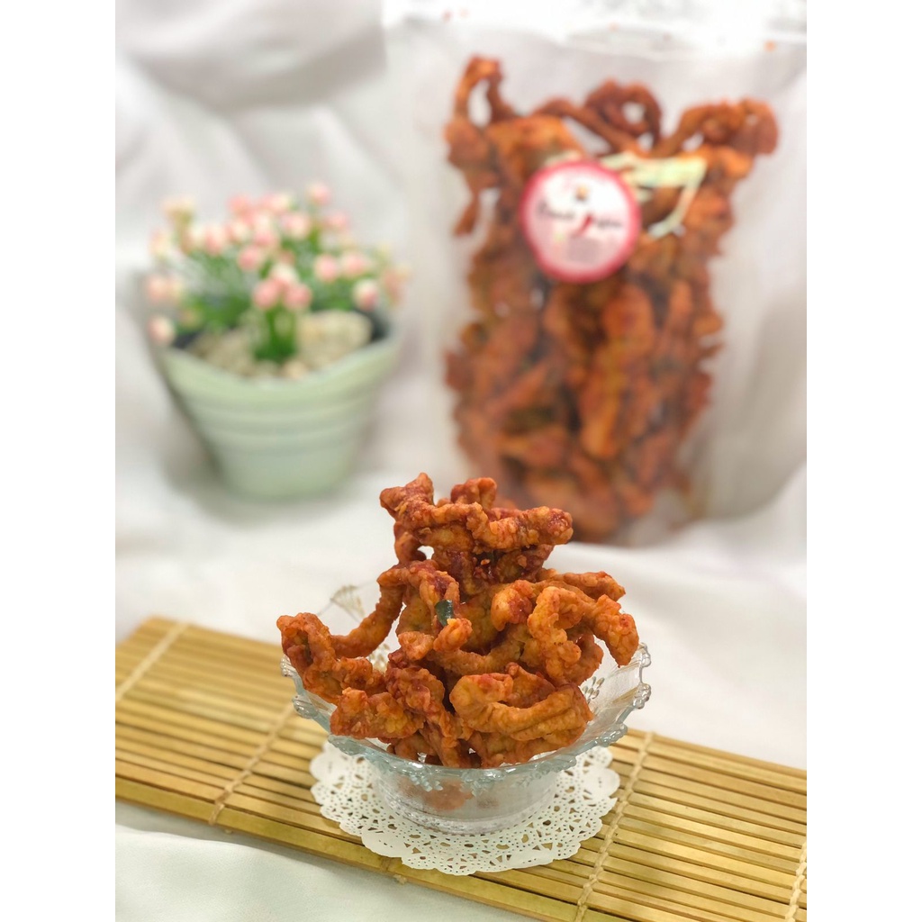 

kripik usus pedas/usus krispi pedas/usus pedas daun jeruk 200gr