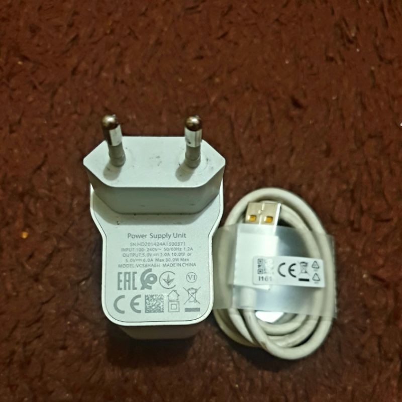 Vooc 4.0 Flash Charger 30 Watt bawaan/copotan Realme 6 Pro