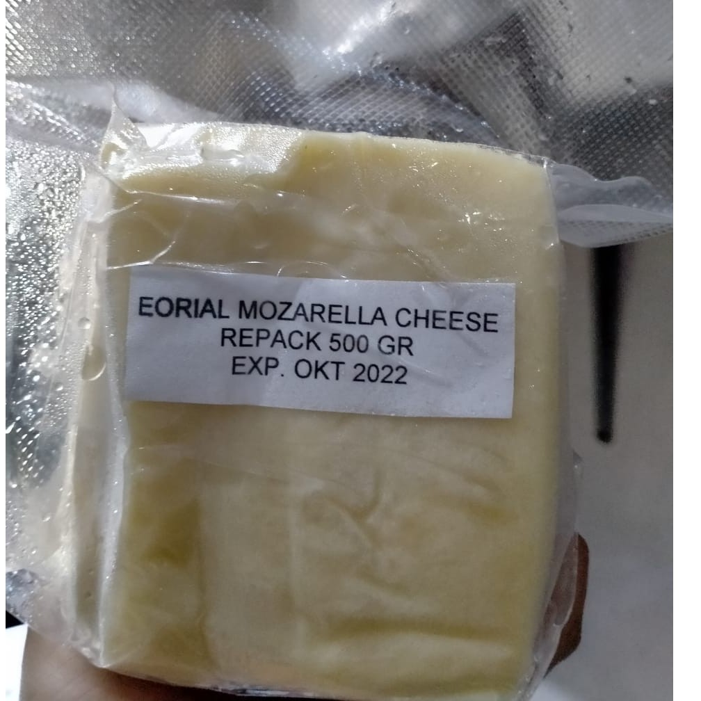 Keju Eurial Mozarella Cheese Rep 500gr  - Mozarella Cheese Gosend/Grab Only!!