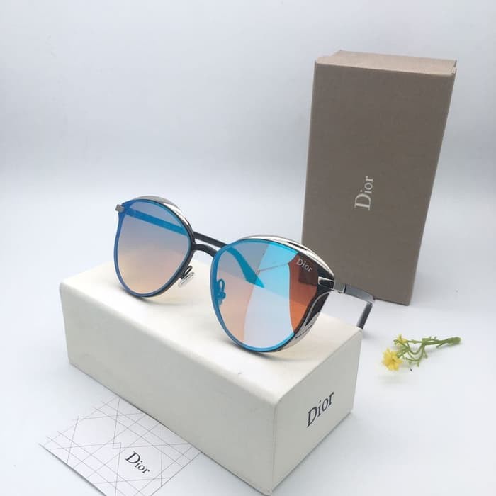 Sunglass Kacamata Wanita  Dr P8A + Box Resleting &amp; Cairan Pembersih + Quality Premium