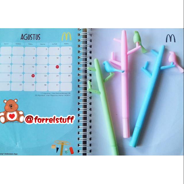 

Pulpen Burung di Pohon