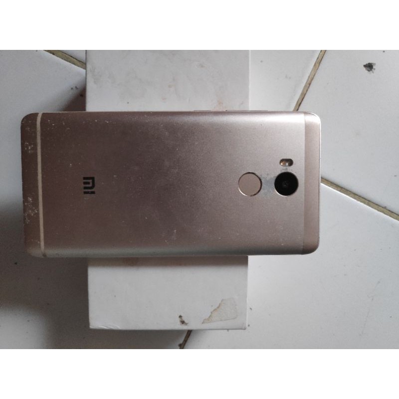 Redmi 4 Prime Minus
