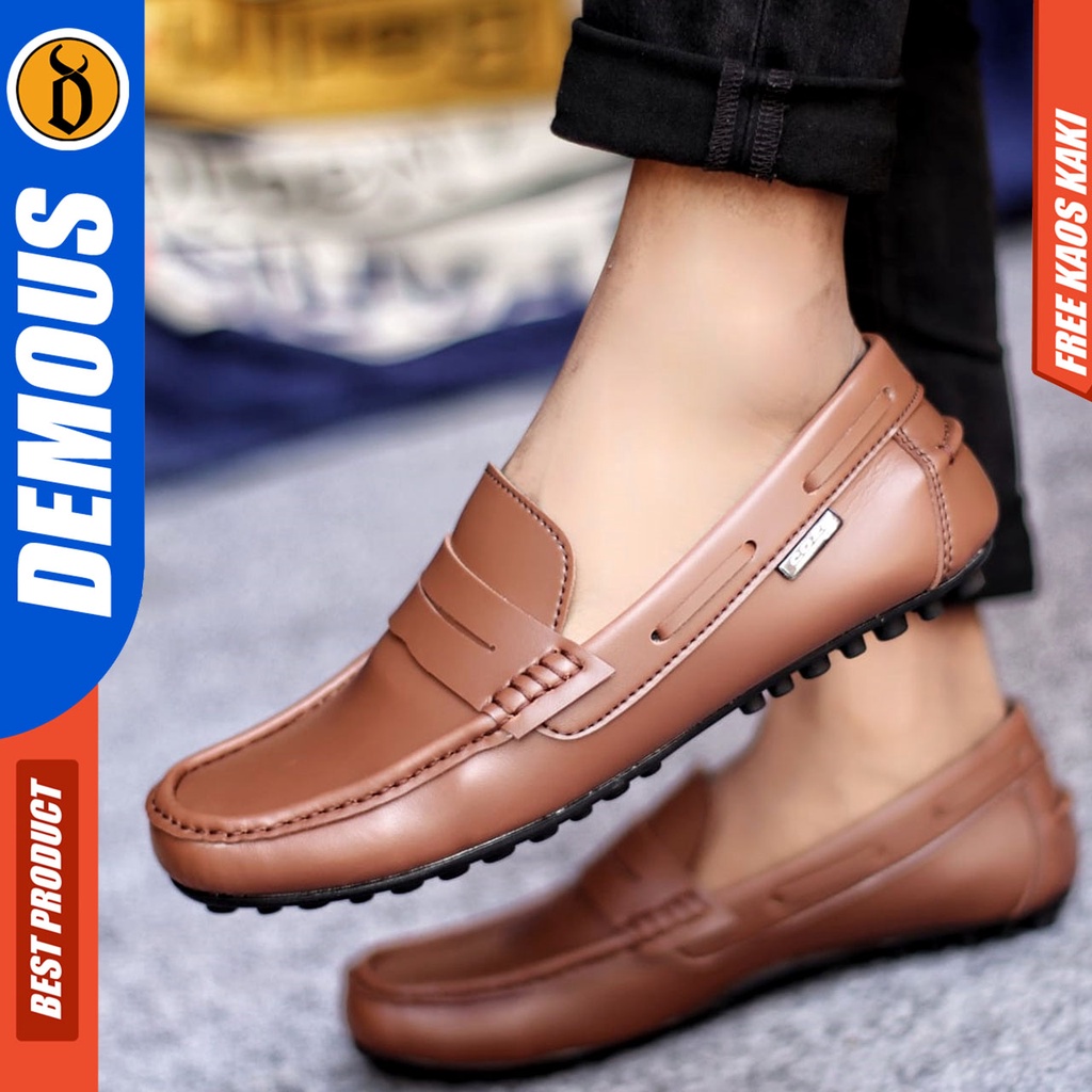 Sepatu Slip on Pria Santai Casual Formal Kulit Syntetic Kerja Kantor Kuliah Kondangan Hitam Keren Terbaru