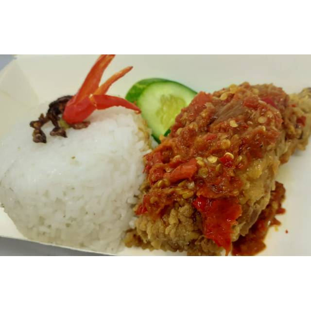 

Ayam geprek + nasi Rp.15.000/satu paket/gojek only