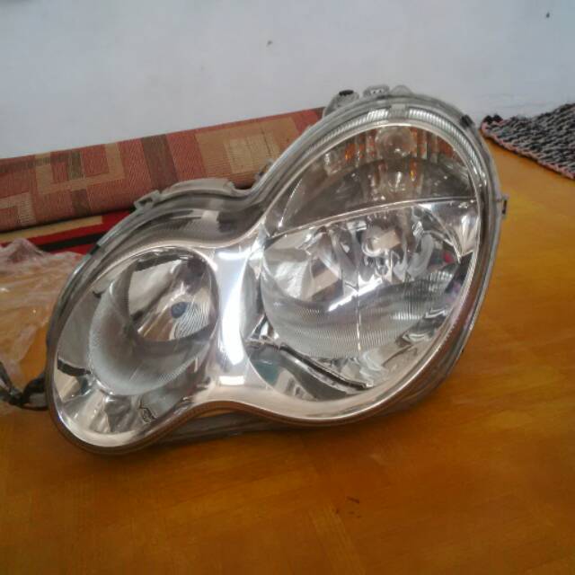 Headlamp Mercedes Benz C-Class W203