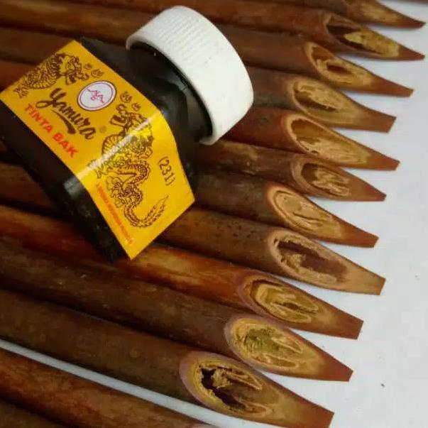

Stok terbatas!.. Pena handam kaligrafi 1 paket ,(15 pena + 1 tinta)