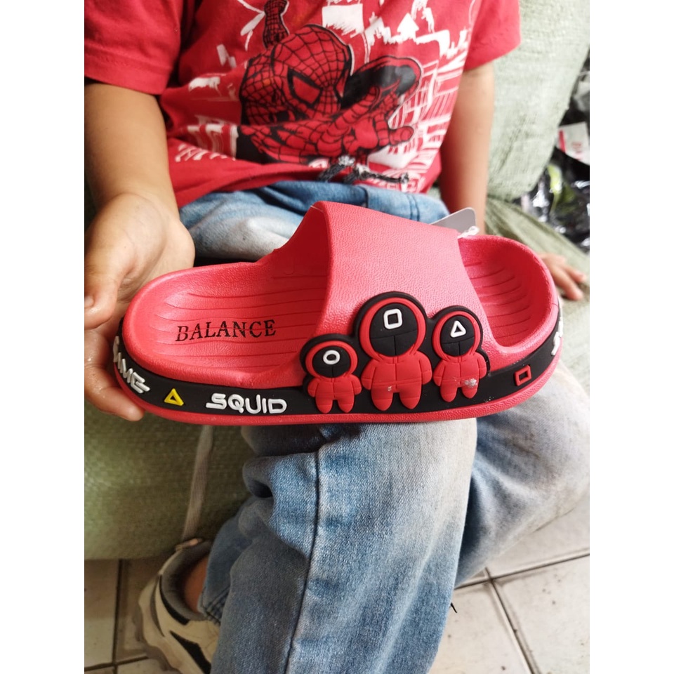 SANDAL SELOP ANAK KARAKTER SEQUID GAME BALANCE 2222-4 SIZE 24-35 SANDAL SELOP ANAK KARAKTER SQUID GAME