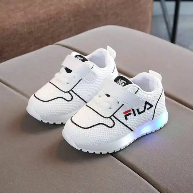 Sepatu Led fila anak2 ukuran 21