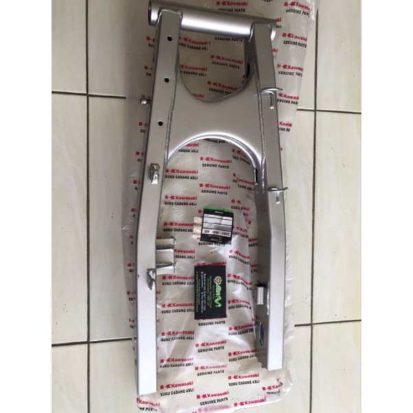 Swing arm klx 150 BF L original