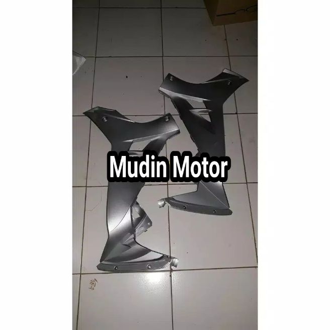 Sayap Dalam Yamaha Vega R New silver