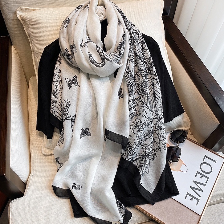 Pashmina Lebar Modern High Quality Import Scarf Korea Halus Lembut Hijab Simple Kerudung Lebar Bagus-Putih