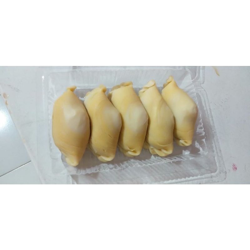 

Karipap pusing isi ayam