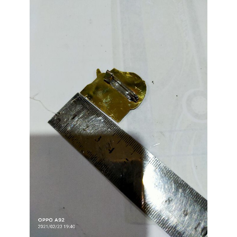 Lencana / pin custom plat kuningan/alumunium lapis  Resin
