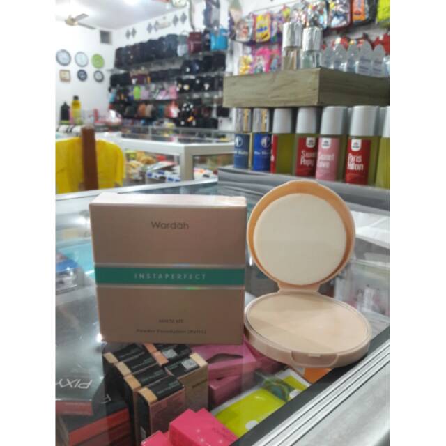 Wardah instaperfect matte fit powder foundation refil