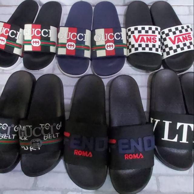 Sandal Rubber Branded For Men. Valentino,Gucci,Fendi,Vans