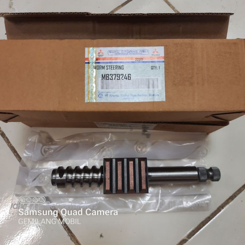 Worm Setir Steering Stering Pinion Ulir Setir L300 Diesel New 2500cc MB379246 Original