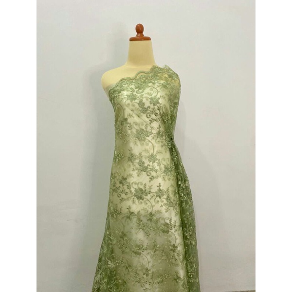 SETENGAH METER Kain Brokat Tile Prancis Bahan Kebaya Motif Lily - Soft Green/Avocado ( HARGA PER 50cm KAIN )
