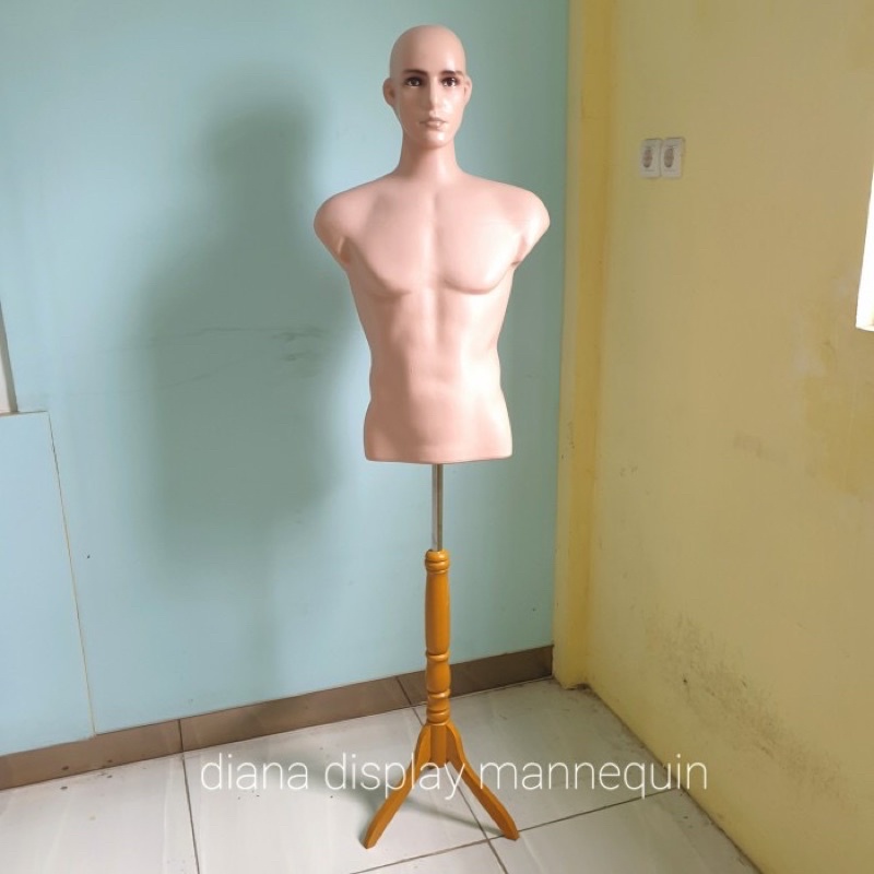 PATUNG MANEKIN BAJU TORSO PRIA DEWASA SETENGAH BADAN DENGAN KEPALA SET KAKI KAYU KAKI BESI