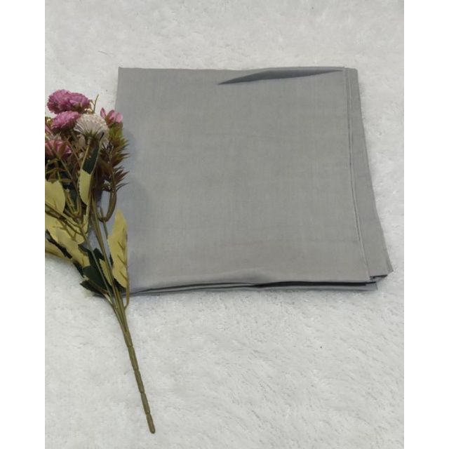 PARIS PREMIUM PARIS AMOUR HIJAB SEGI EMPAT-silver
