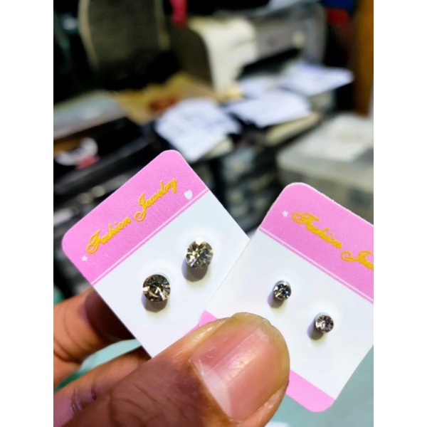 anting magnet berlian putih / anting pria magnet tanpa lobang