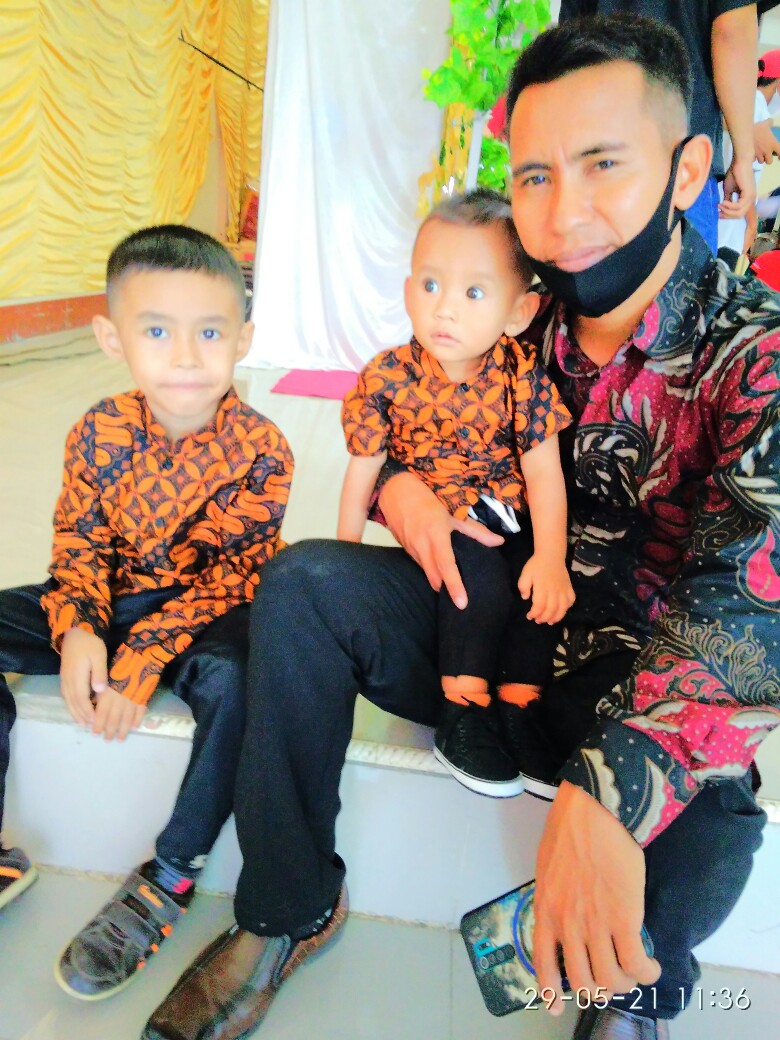 Kemeja Batik Anak Warna Navy Oranye Model Slimfit