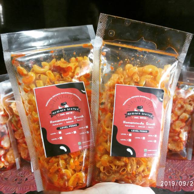 

Makanan santuy (makaroni&seblak)