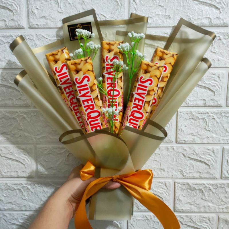 

Bouquet Silverqueen 65g/Buket Wisuda/Birthday/kado unik/annive