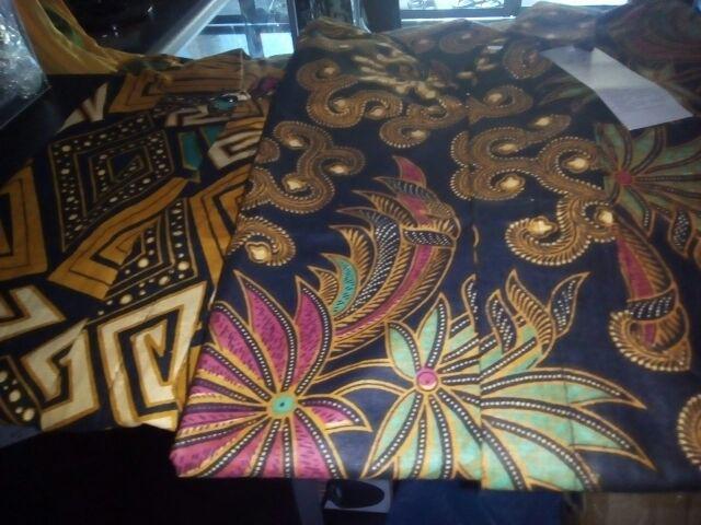 Motif Random - Kemeja Batik Hem Pendek Pria Kerja Kantor Kondangan Seragam Flash Sale Murah