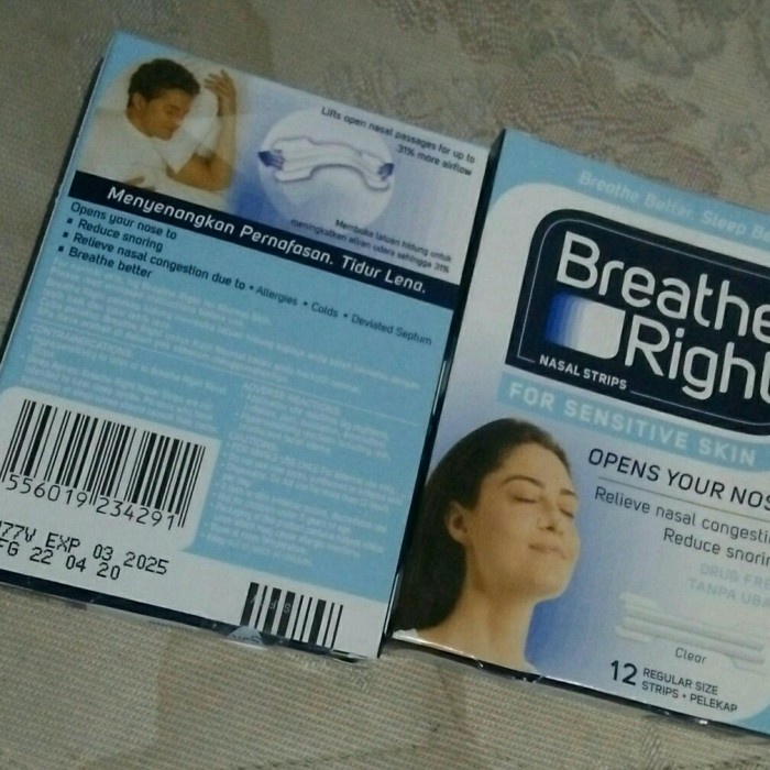 Jual Obatjesus- Breathe Right Nasal Strips Box 12 Strips -Etcobat ...