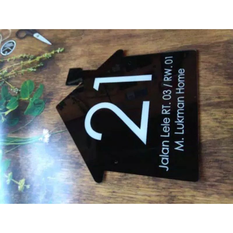 TERPOPULER NOMOR PERUMAMAHAN NOMOR RUMAH ACRYLIC / AKRILIK PAPAN AKRILIK  20cm x 20cm LASER CUTTING